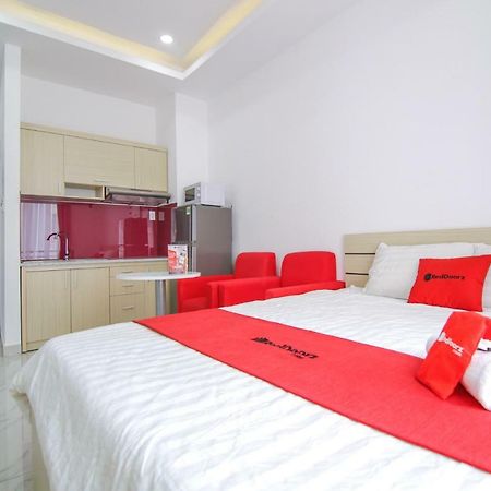 Reddoorz Near Quan Khu 7 Stadium Ciudad Ho Chi Minh  Exterior foto