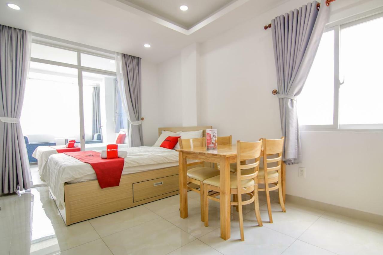 Reddoorz Near Quan Khu 7 Stadium Ciudad Ho Chi Minh  Exterior foto