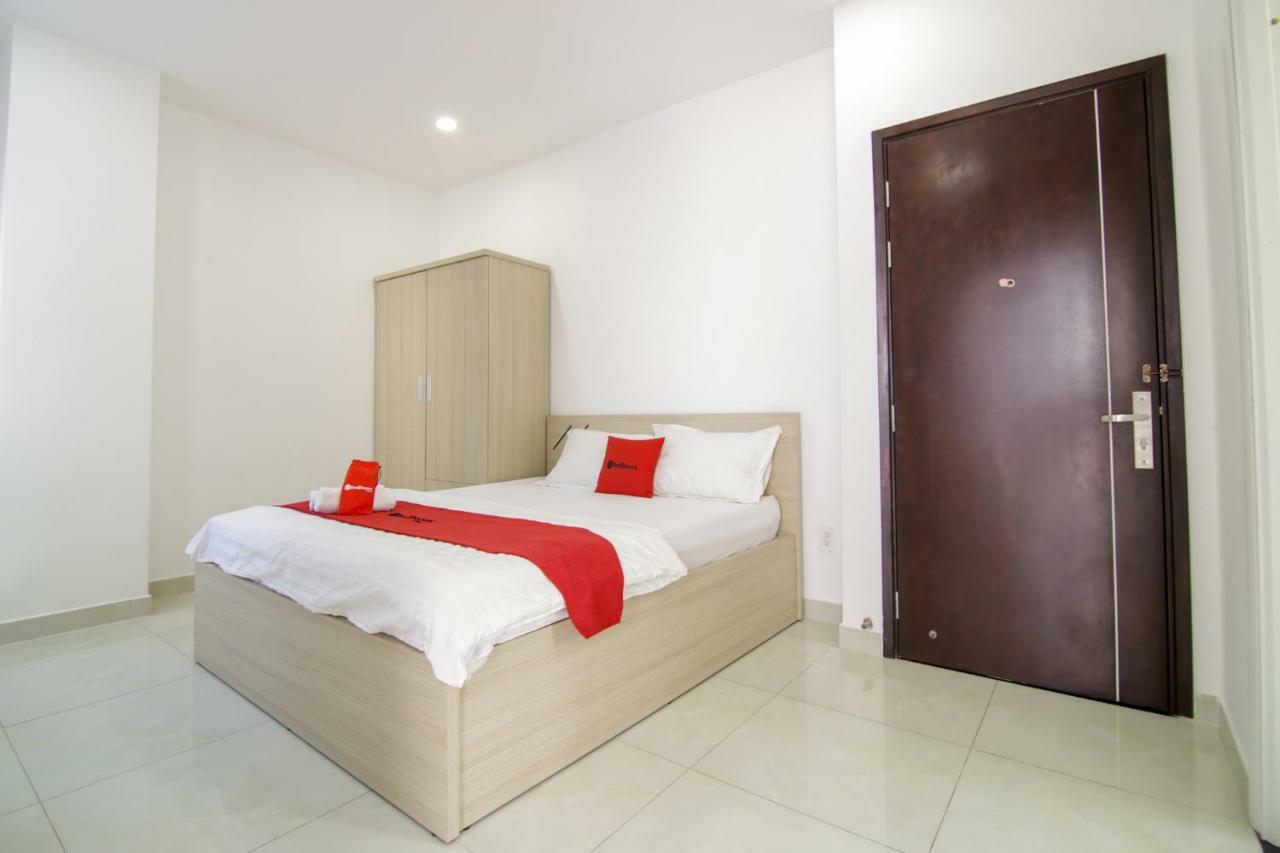Reddoorz Near Quan Khu 7 Stadium Ciudad Ho Chi Minh  Exterior foto