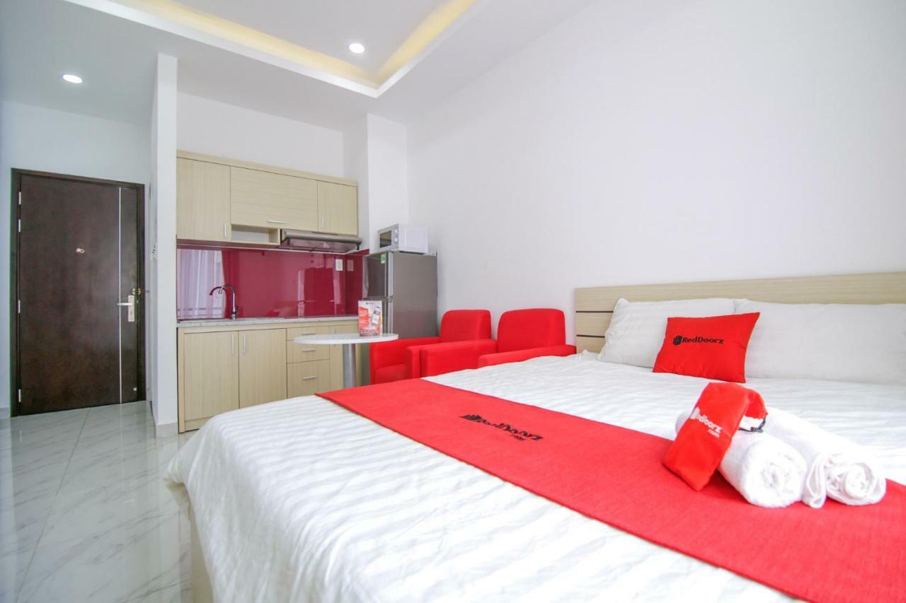 Reddoorz Near Quan Khu 7 Stadium Ciudad Ho Chi Minh  Exterior foto